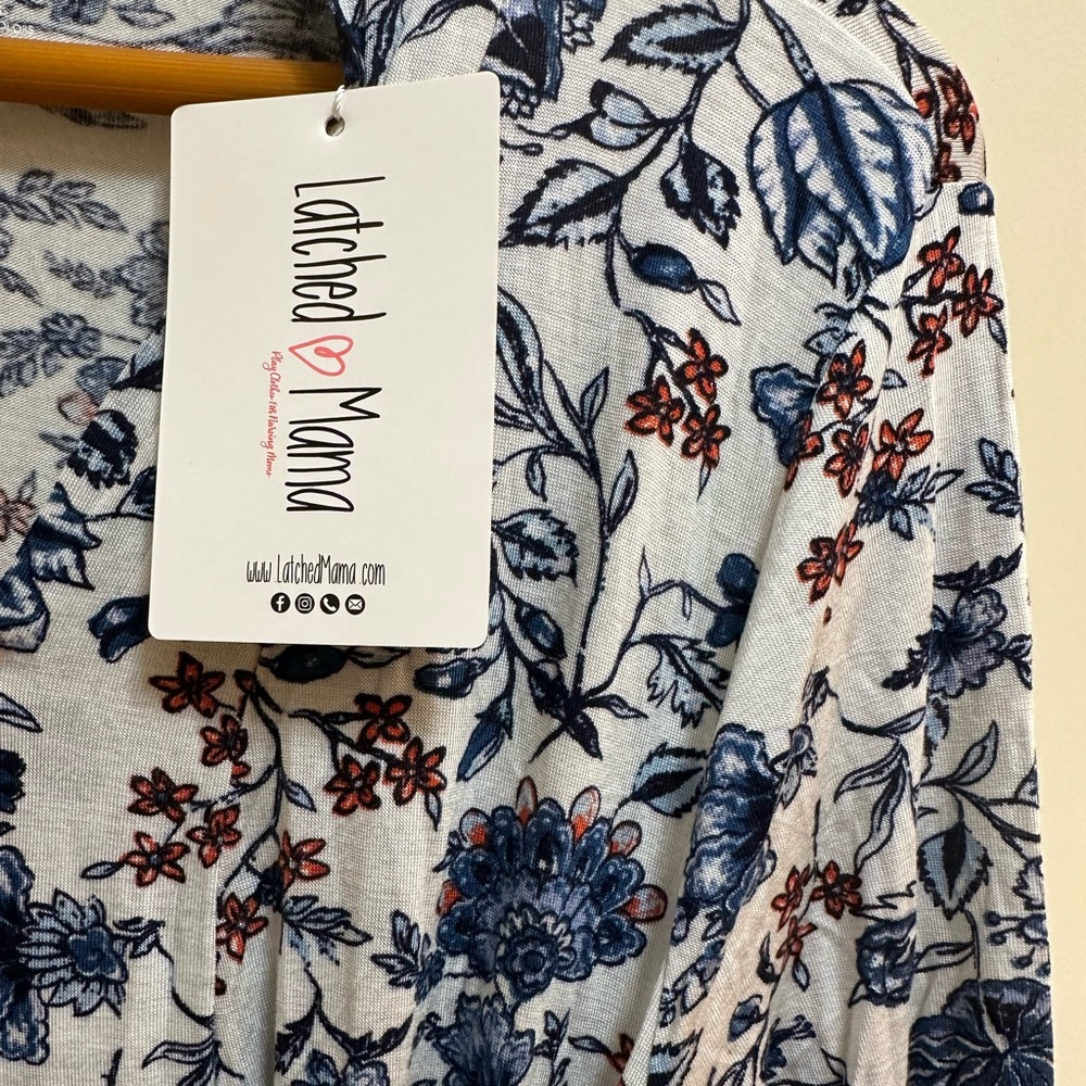 NWT Latched Mama Robe in Size XS/S - Picture 4 of 4